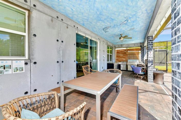 Image No.41-9 Bed Property for sale