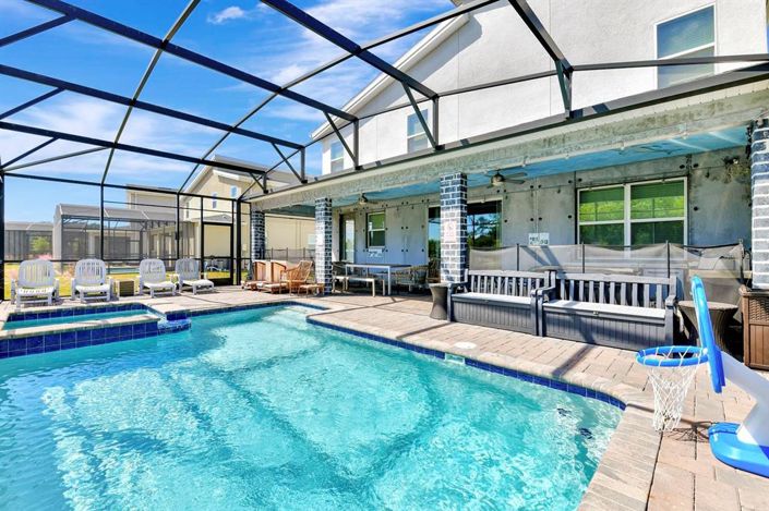 Image No.43-9 Bed Property for sale