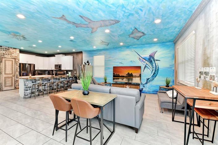 Image No.7-9 Bed Property for sale