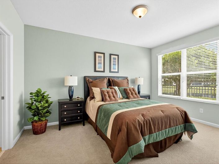 Image No.17-2 Bed Property for sale