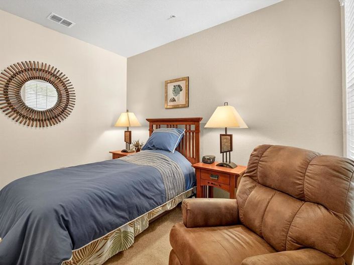 Image No.21-2 Bed Property for sale