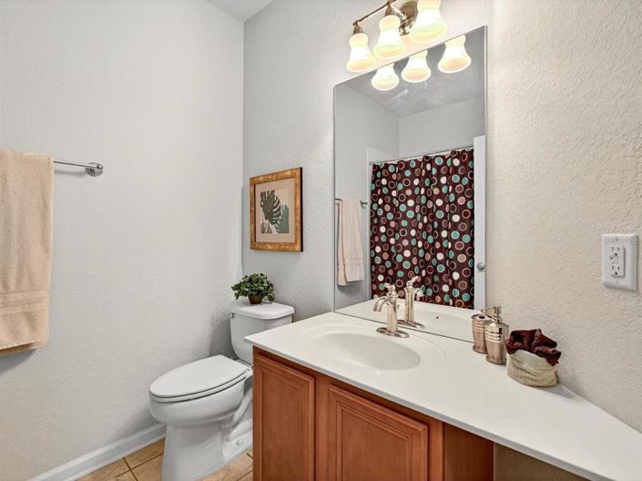 Image No.22-2 Bed Property for sale