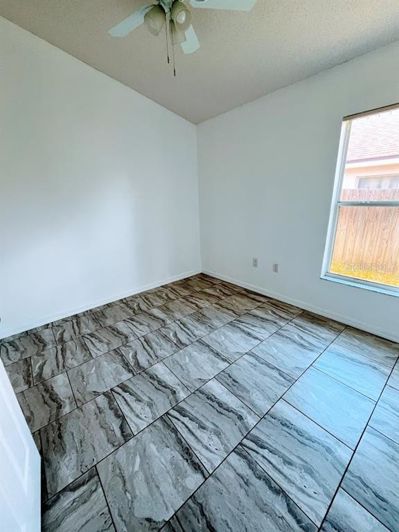 Image No.9-3 Bed Property for sale