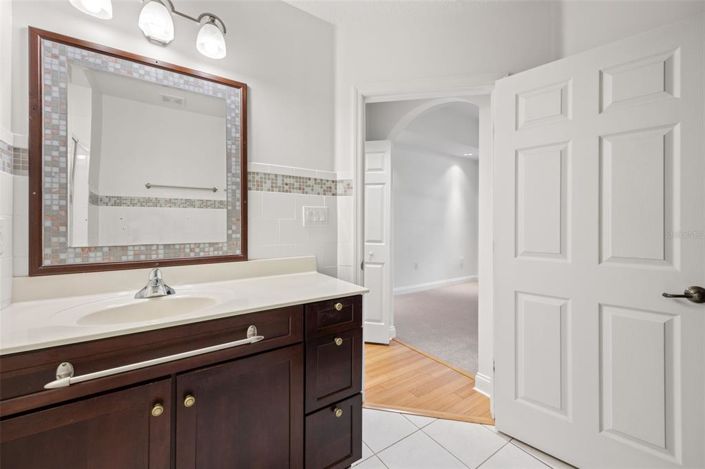 Image No.27-3 Bed Property for sale