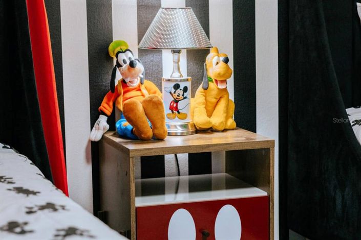 Image No.15-10 Bed Property for sale