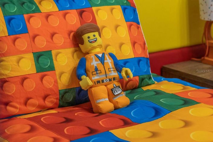 Image No.32-10 Bed Property for sale