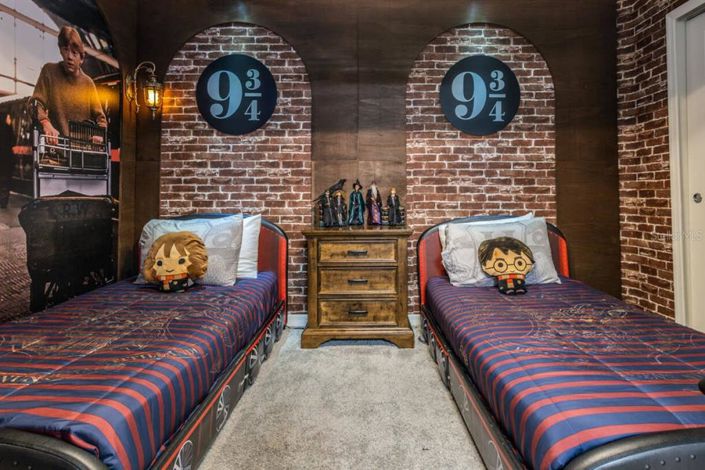 Image No.34-10 Bed Property for sale