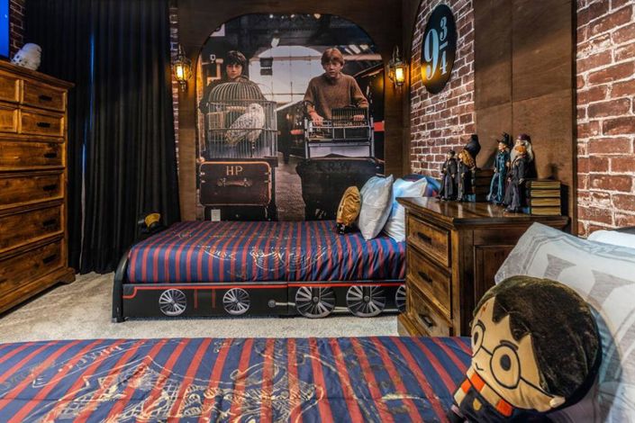 Image No.35-10 Bed Property for sale