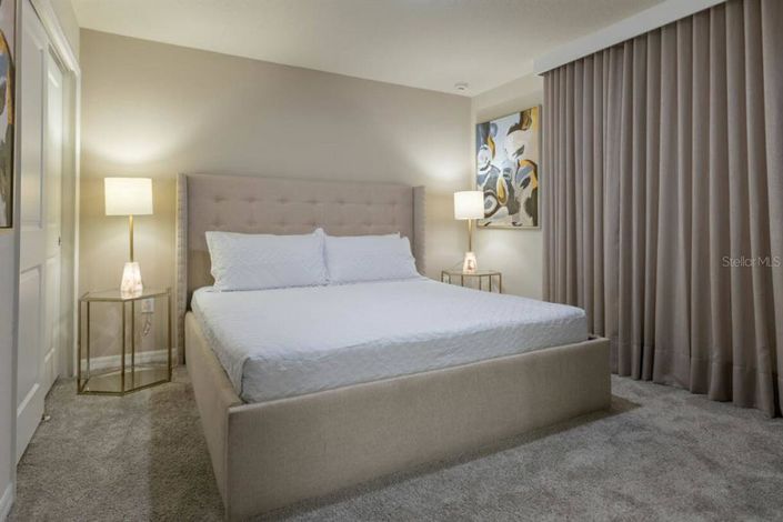 Image No.40-10 Bed Property for sale