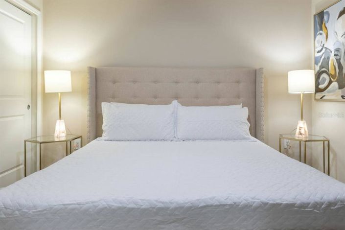 Image No.41-10 Bed Property for sale