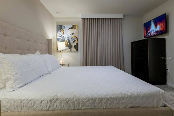 Image No.43-10 Bed Property for sale