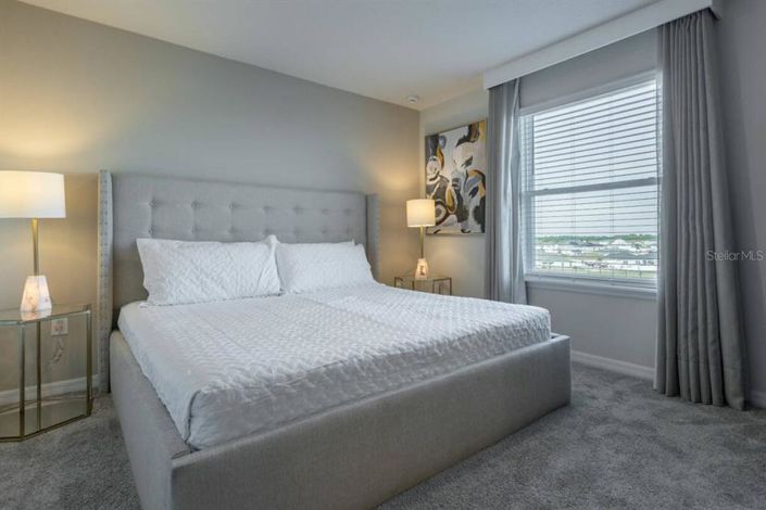 Image No.44-10 Bed Property for sale