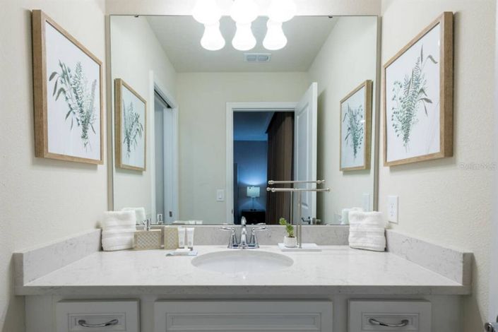 Image No.49-10 Bed Property for sale