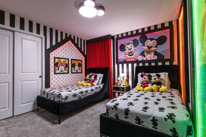 Image No.5-10 Bed Property for sale