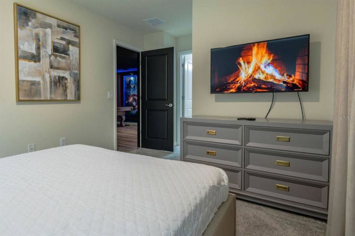 Image No.9-10 Bed Property for sale