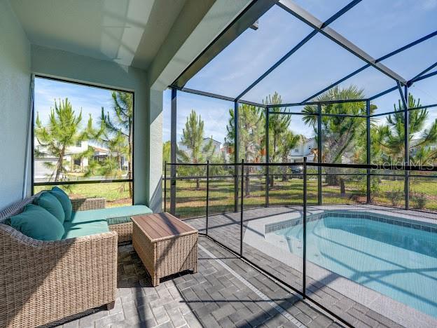 Image No.2-5 Bed Property for sale