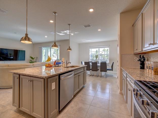 Image No.7-5 Bed Property for sale