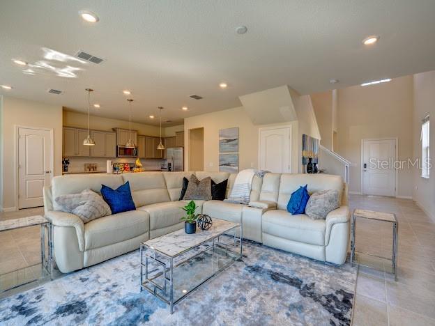 Image No.9-5 Bed Property for sale