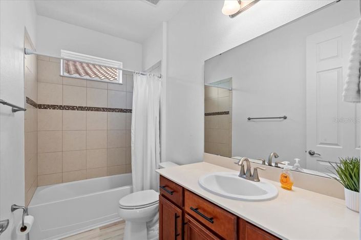 Image No.25-3 Bed Property for sale