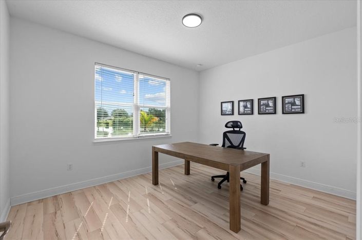 Image No.29-3 Bed Property for sale