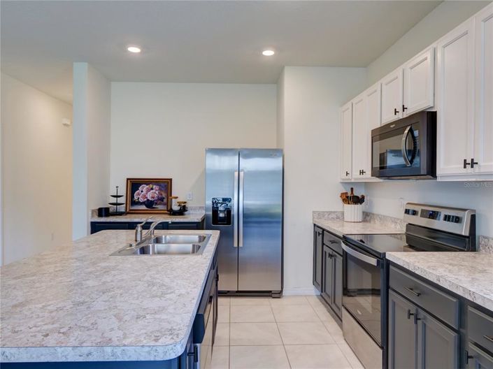 Image No.12-3 Bed Townhouse for sale