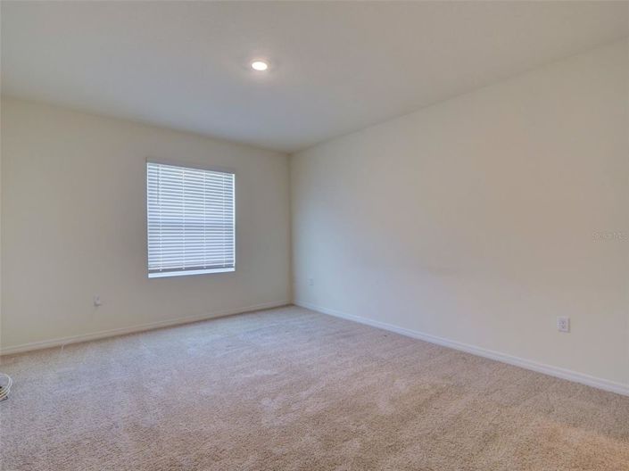 Image No.19-3 Bed Townhouse for sale