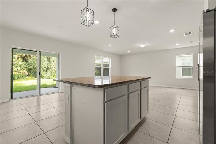 Image No.7-4 Bed Property for sale