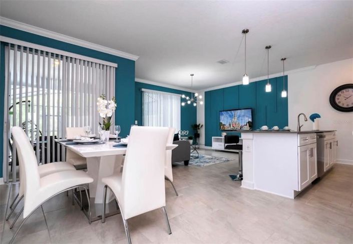 Image No.11-4 Bed Townhouse for sale