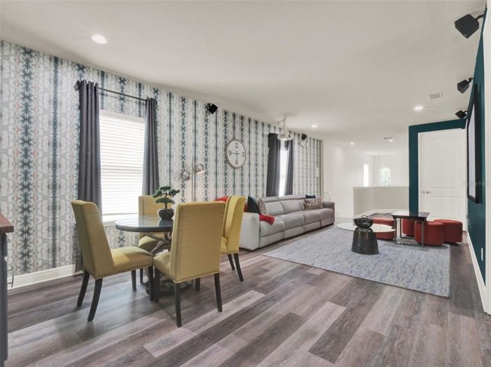 Image No.16-5 Bed Property for sale