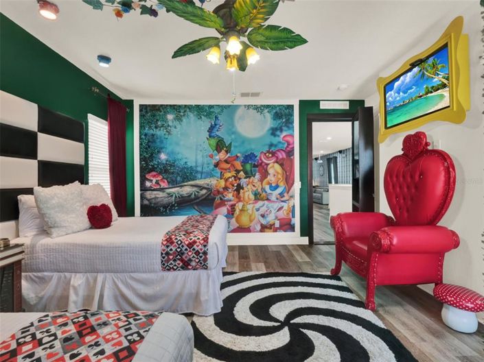 Image No.22-5 Bed Property for sale