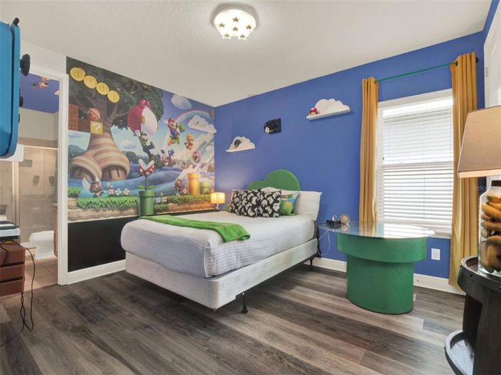 Image No.25-5 Bed Property for sale