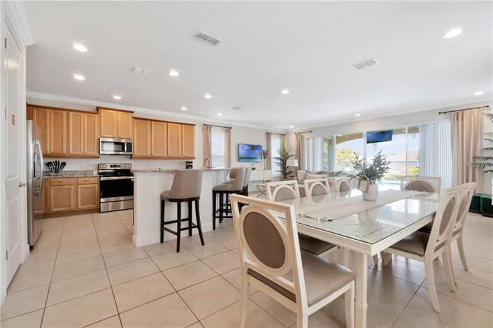 Image No.6-5 Bed Property for sale