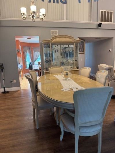 Image No.8-3 Bed Property for sale