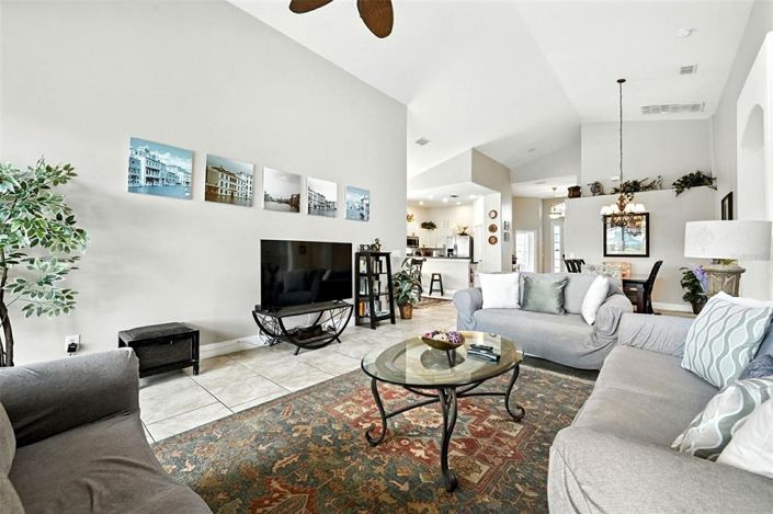 Image No.16-5 Bed Property for sale