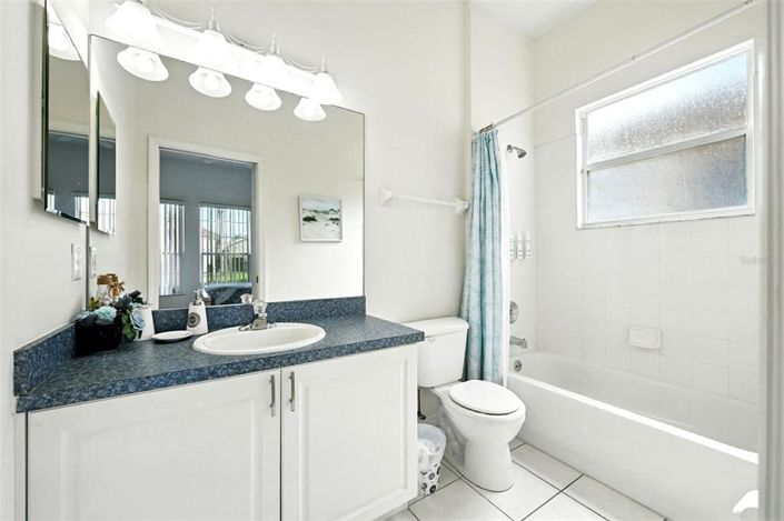 Image No.42-5 Bed Property for sale