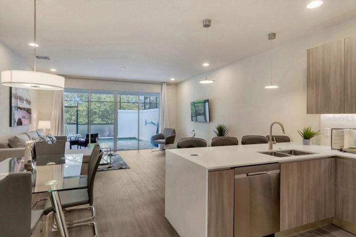 Image No.5-3 Bed Townhouse for sale