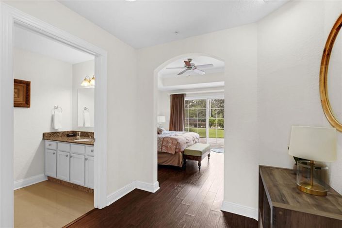 Image No.22-3 Bed Property for sale