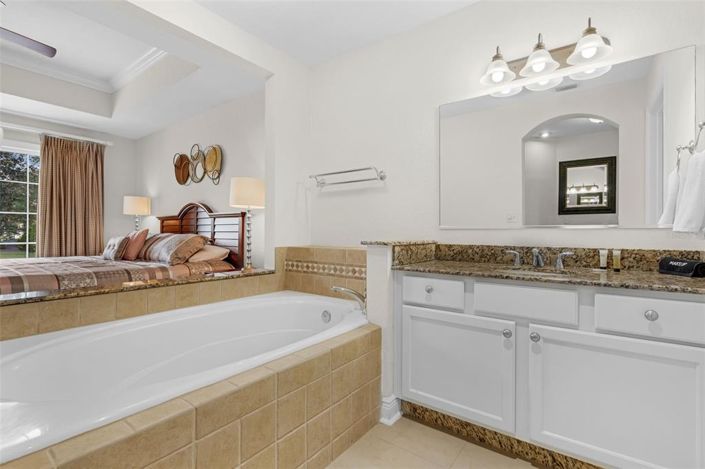 Image No.26-3 Bed Property for sale