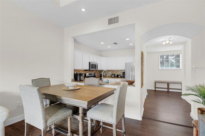 Image No.5-3 Bed Property for sale