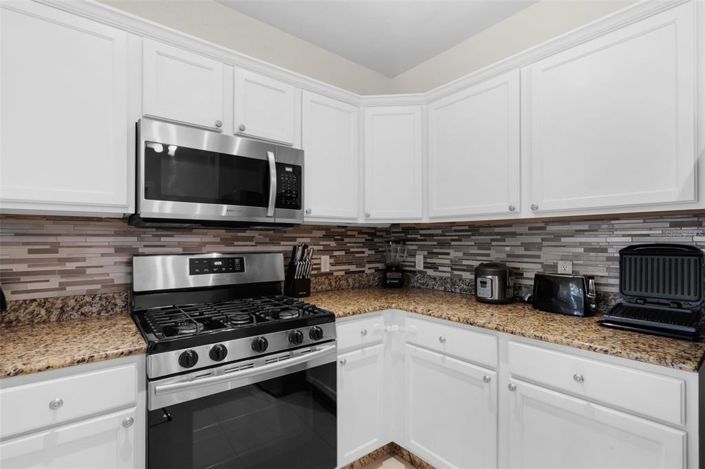 Image No.9-3 Bed Property for sale