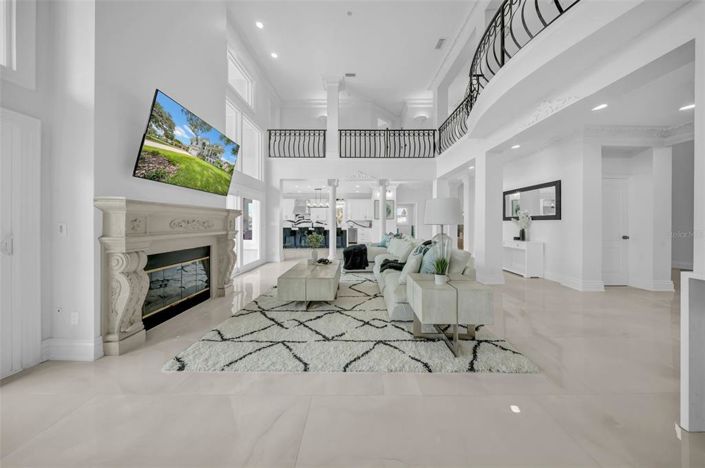 Image No.11-5 Bed Property for sale