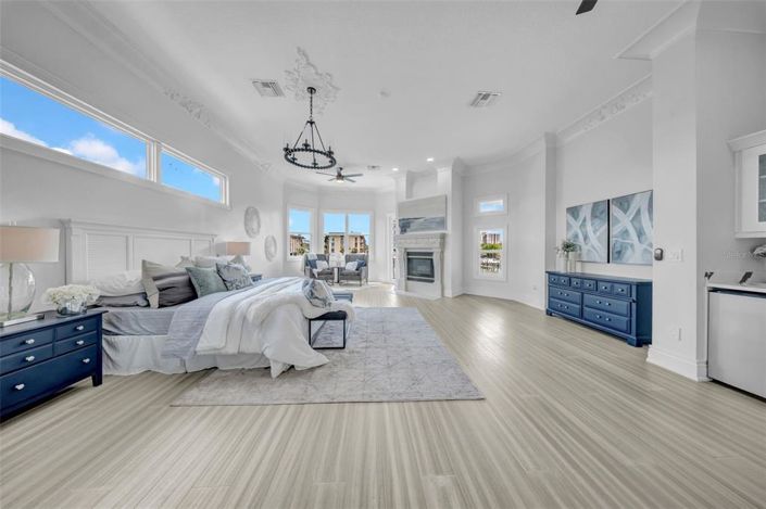 Image No.33-5 Bed Property for sale