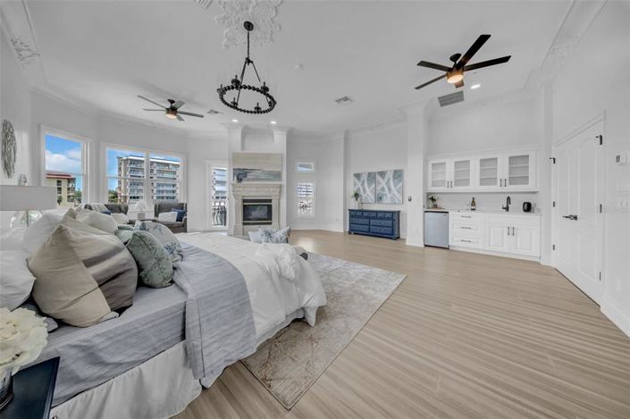 Image No.34-5 Bed Property for sale