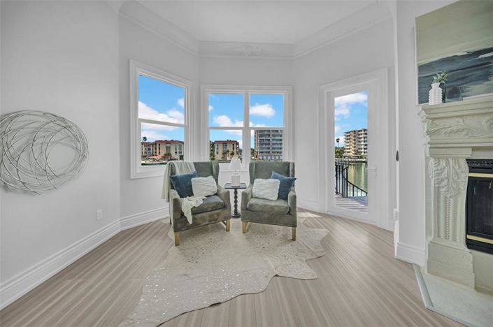 Image No.36-5 Bed Property for sale