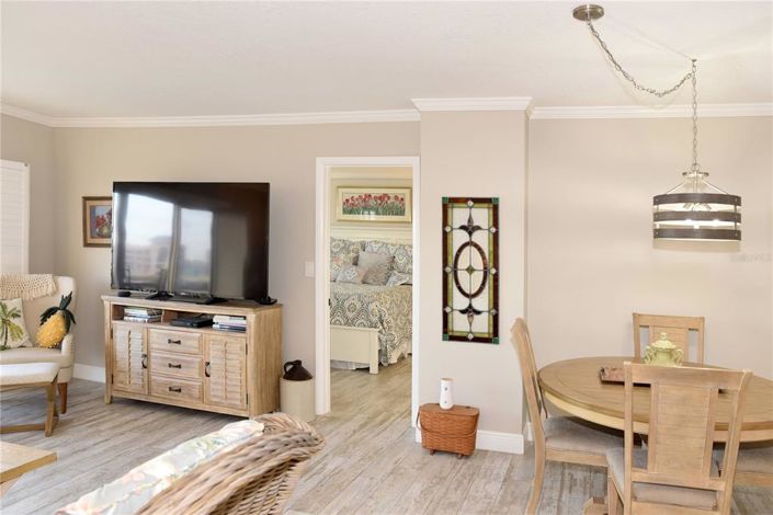 Image No.11-2 Bed Property for sale