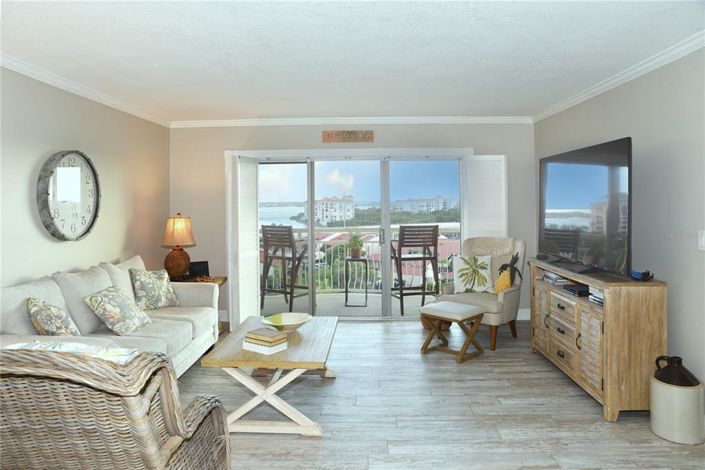 Image No.9-2 Bed Property for sale