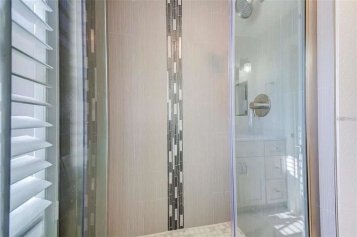 Image No.19-4 Bed Property for sale