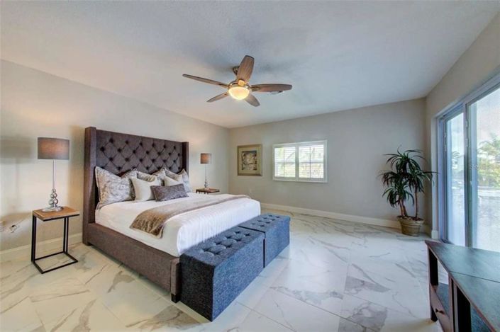 Image No.21-4 Bed Property for sale