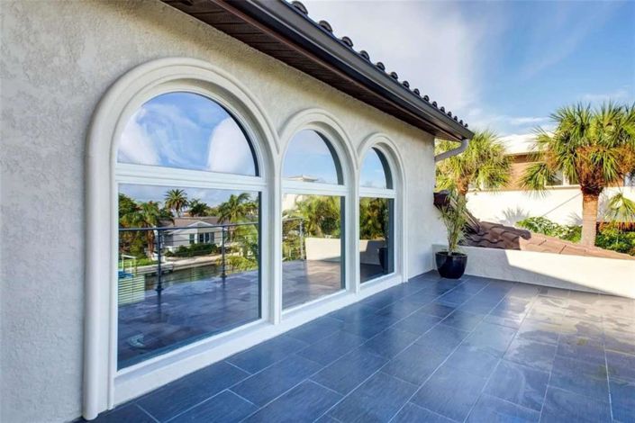 Image No.30-4 Bed Property for sale