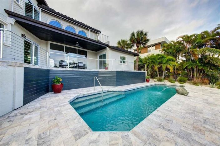 Image No.38-4 Bed Property for sale